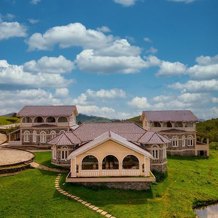 Emerald Stays Ooty By Voye Homes , Italian Luxury Near Ooty Emerald Lake Exterior photo