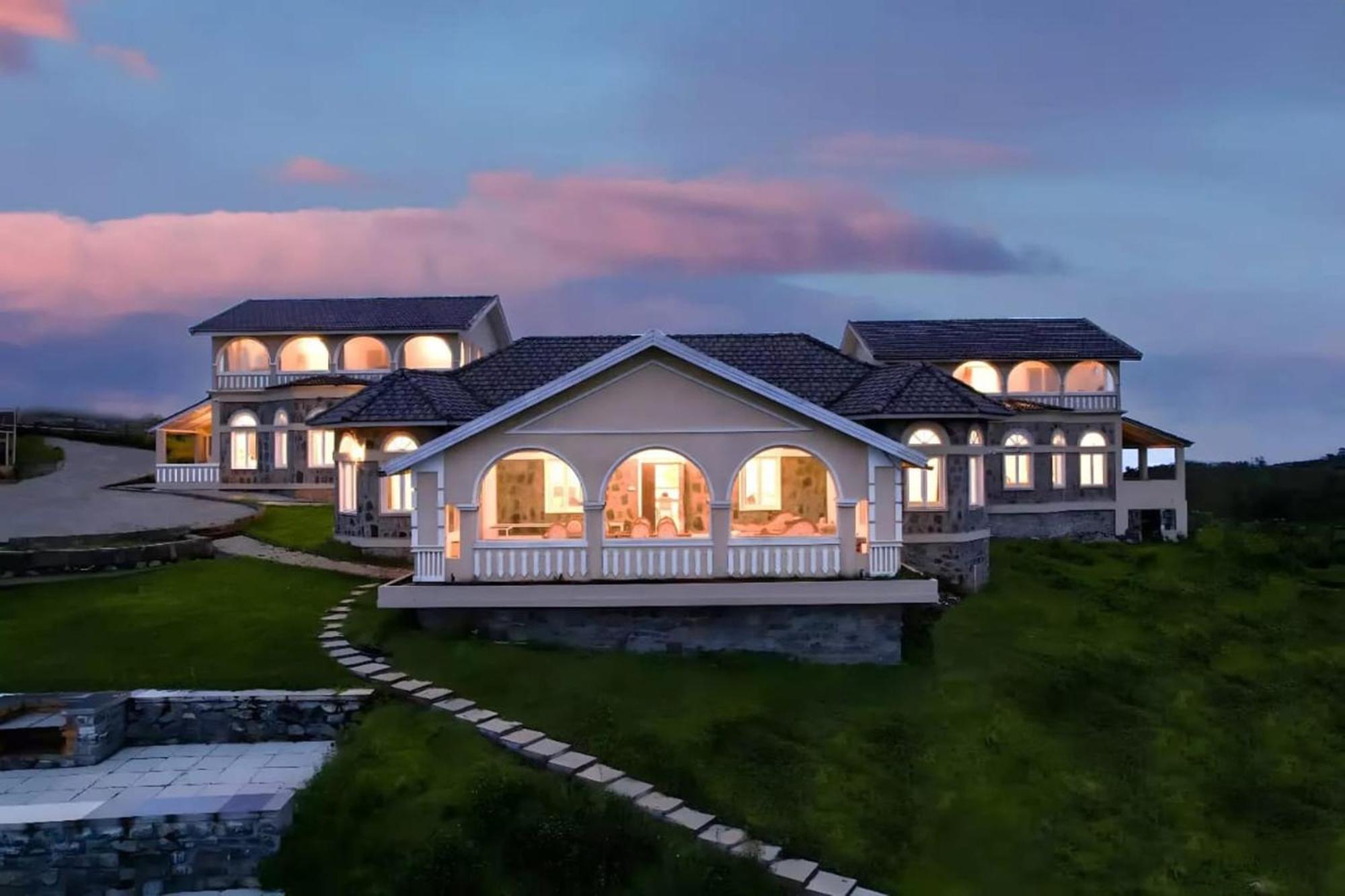 Emerald Stays Ooty By Voye Homes , Italian Luxury Near Ooty Emerald Lake Exterior photo